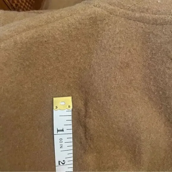 Cabela’s Women’s Toggle Duffel Wool-blend Hooded Coat, Large. Tan cargo pockets - Picture 16 of 16